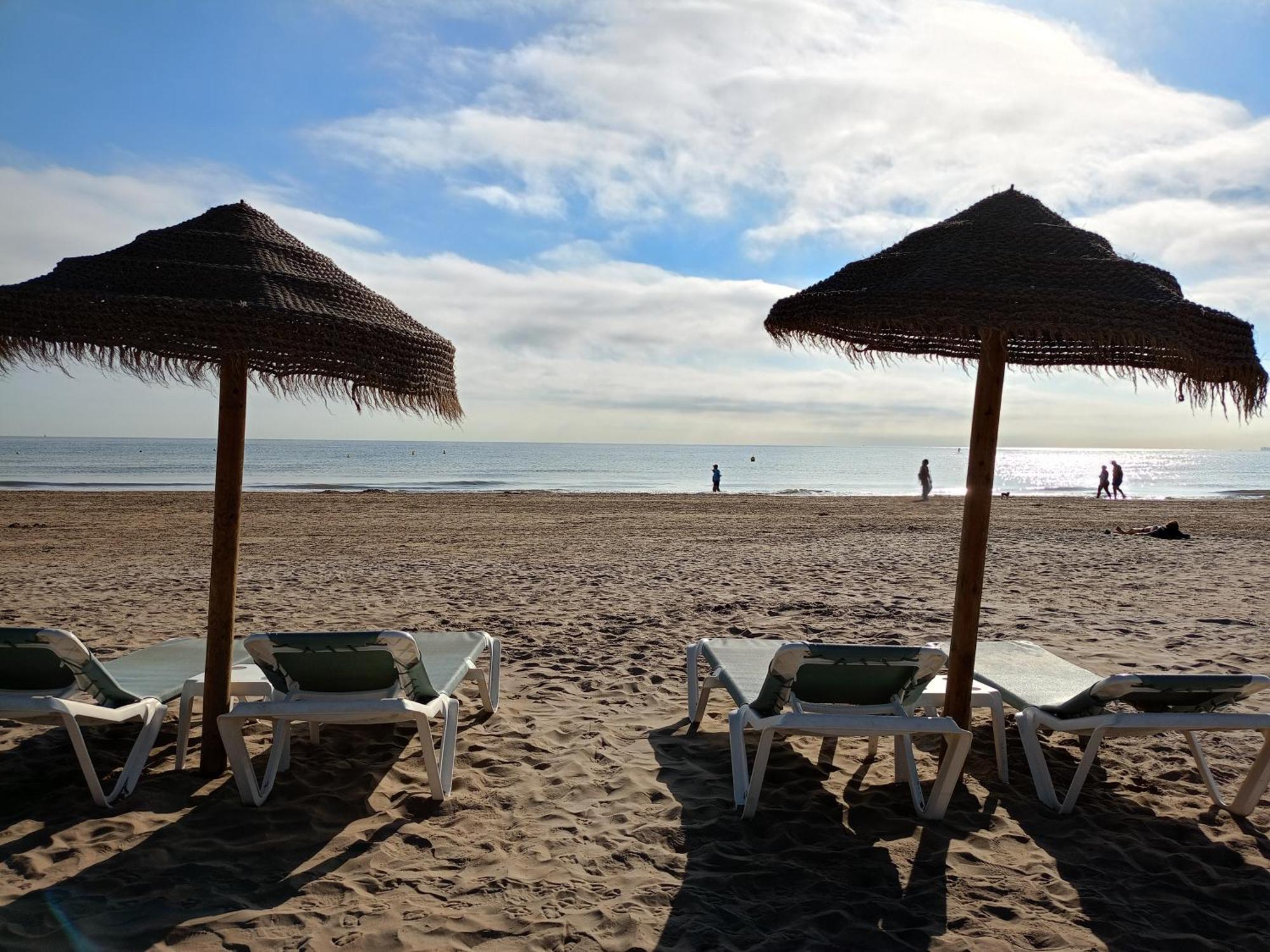 Apartamento Dos Habitaciones Primera Linea De Playa Walencja Zewnętrze zdjęcie